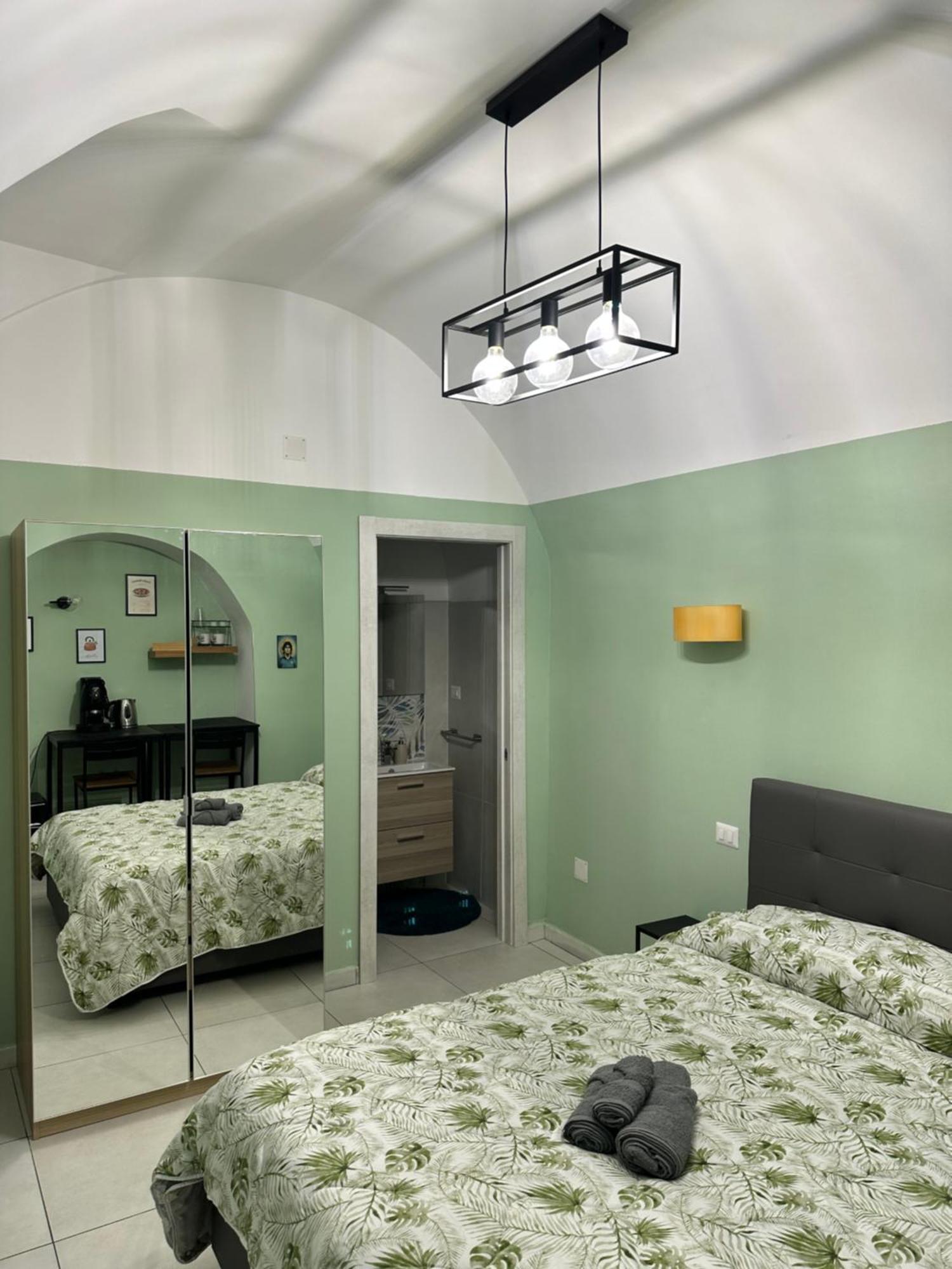 Casa Carmeli Bed & Breakfast Napoli Bagian luar foto