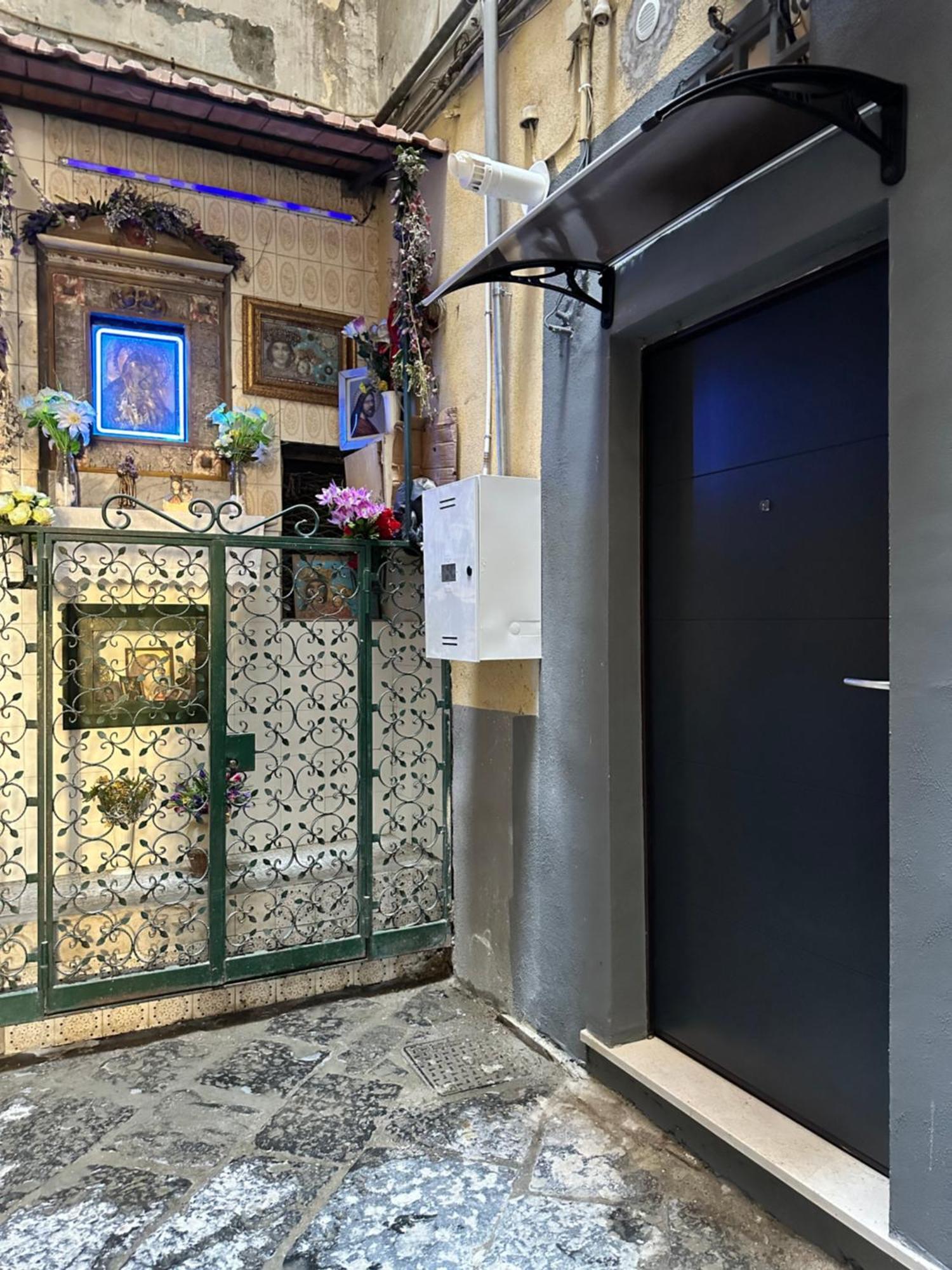 Casa Carmeli Bed & Breakfast Napoli Bagian luar foto